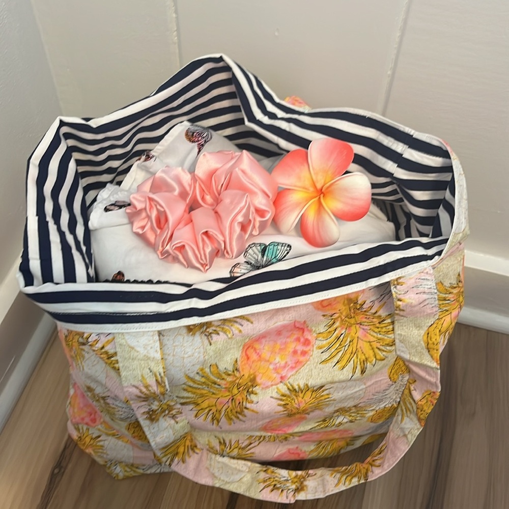 🍍🌸Foldable lined tote